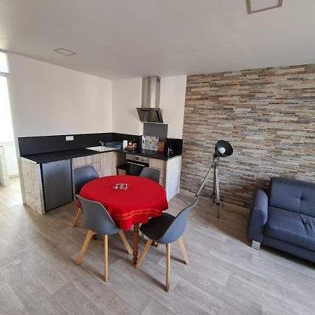 Appartement 60M2 Rdc Avec Jardin Saint-Génis エクステリア 写真